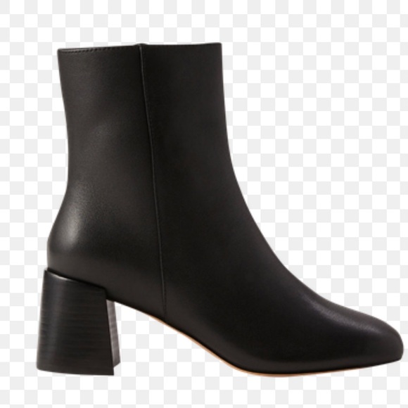Ann Taylor Black Leather Flared Heeled Boots with Sleek Silhouette Size 9.5 - Picture 1 of 11